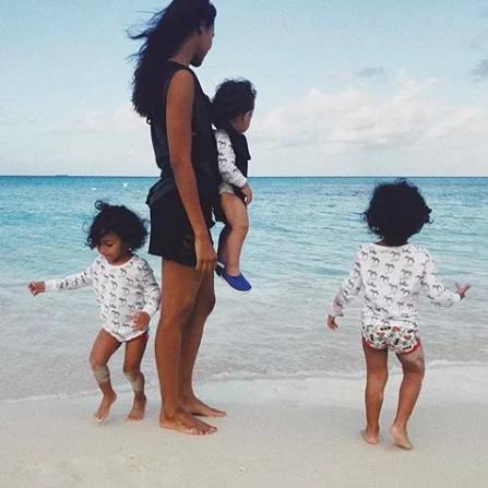 Zoe Saldana with her three kids family