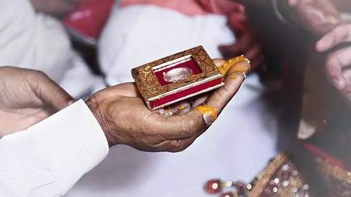 From 'I Do not' to 'I Dowry': How Government Job Grooms in India are Tying the Knot with Perks!