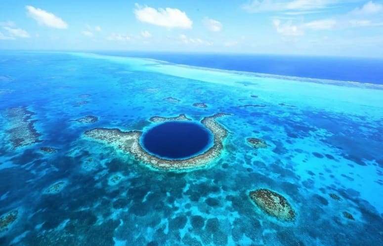 Taam Ja' Blue Hole